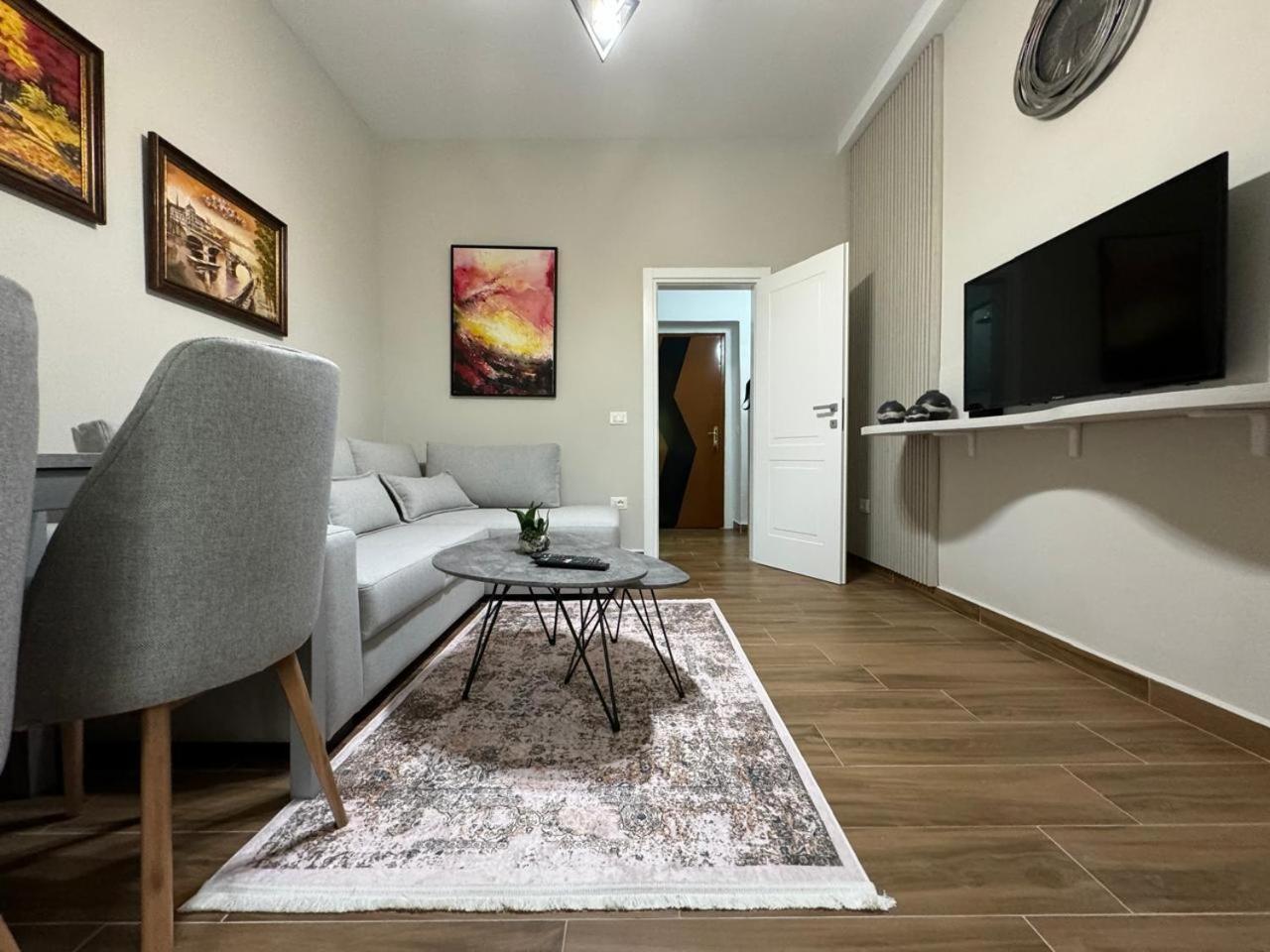 Ami Blloku Apartament Tiran Dış mekan fotoğraf